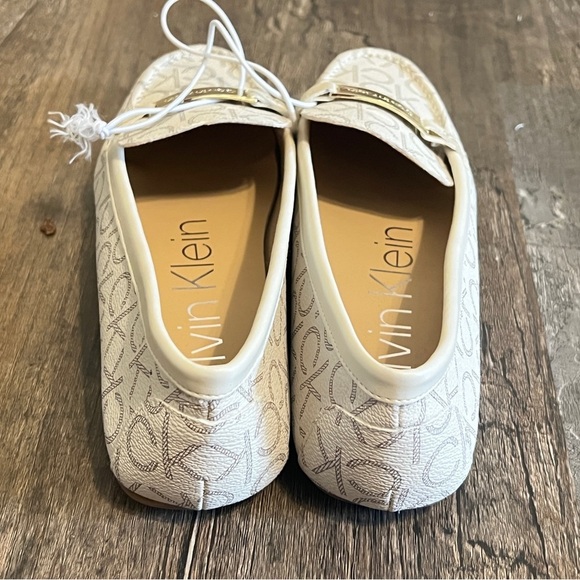 FINAL PRICE DROP NEW Calvin Klein Slip on Shoes - Picture 3 of 5